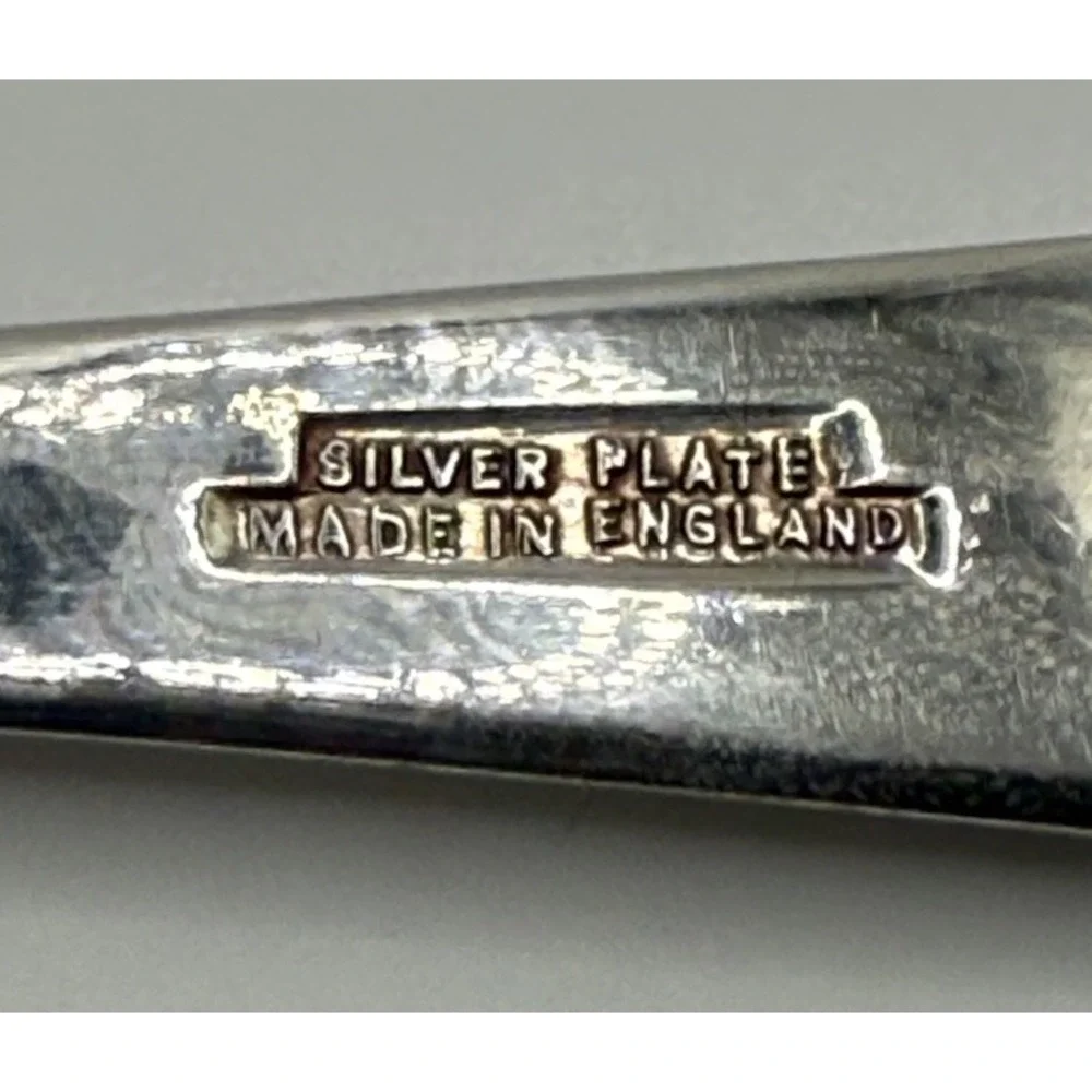Vintage Set 2 English Silverplate Salad Serving Spoon & Fork Shell Pattern VGUC